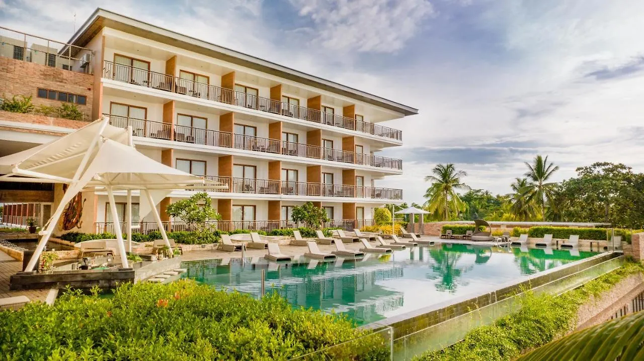 Modala Beach Resort Panglao Hotel